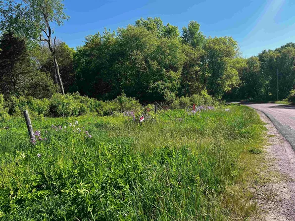 L1 Smokey Hollow Rd, Poynette, WI 53955