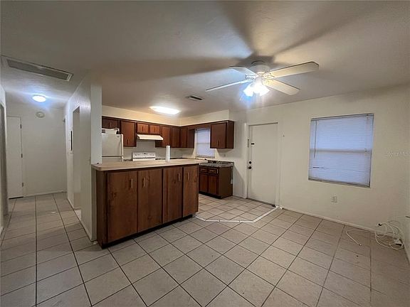 5th image of 2507 Terry Ln #2507