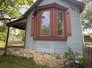 3270 Bell St, Kansas City, MO 64111