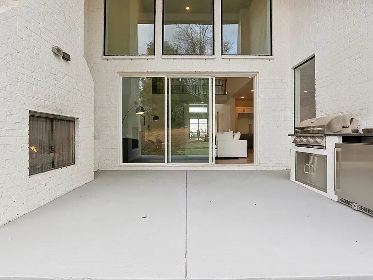 6100 Lookaway Cir — Photo 33