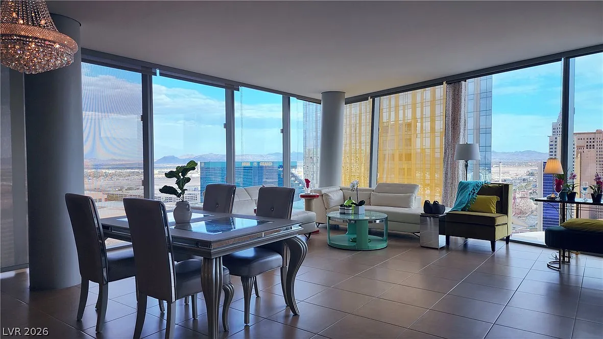 2 bed, 2.0 bath, 1651 sqft, $6,300 — Photo 3