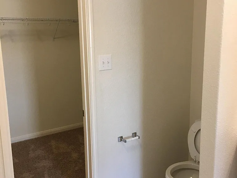 8925 Blackhaw St — Photo 7