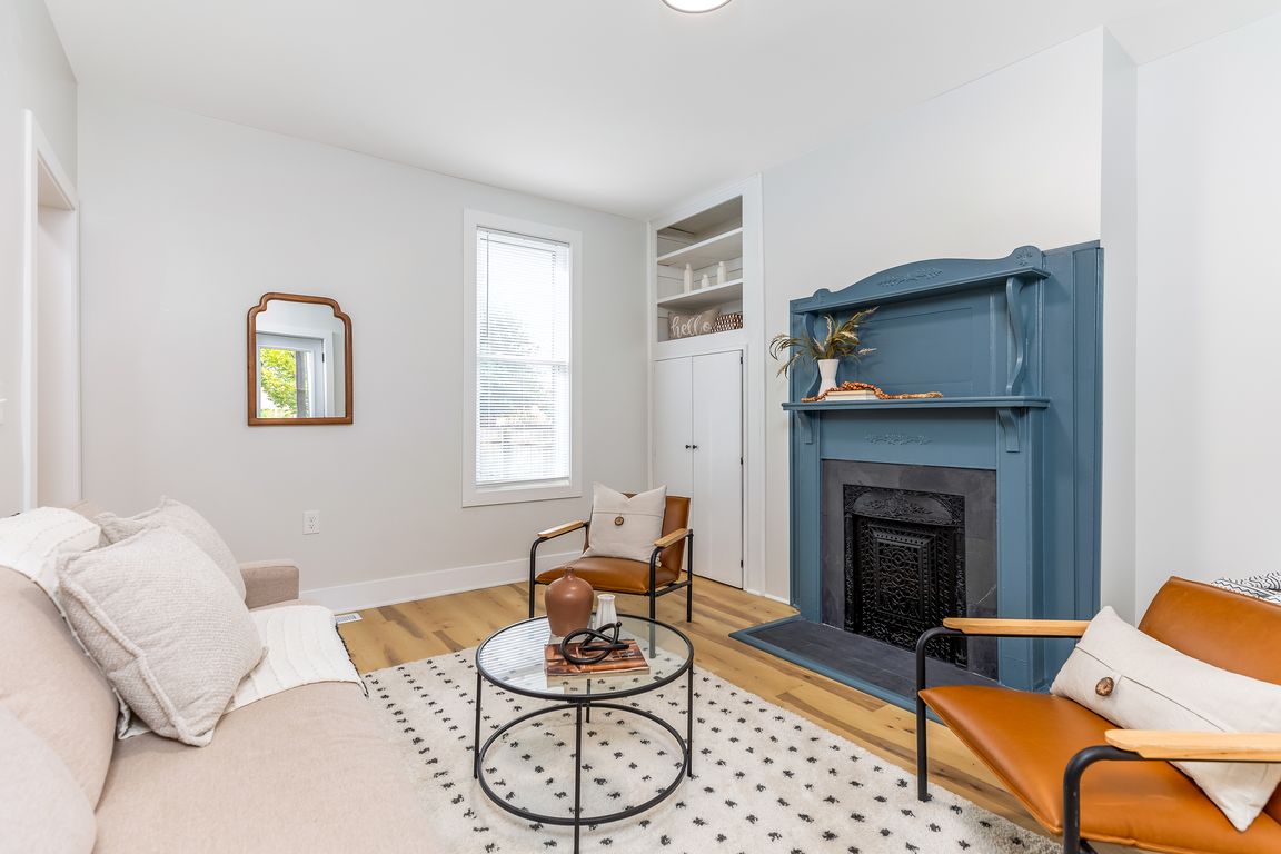 next background image