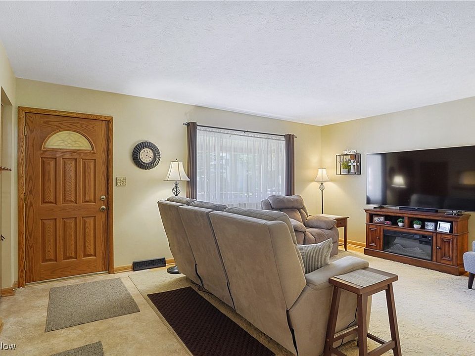 3665 Curtis St, Mogadore, OH 44260 | Zillow