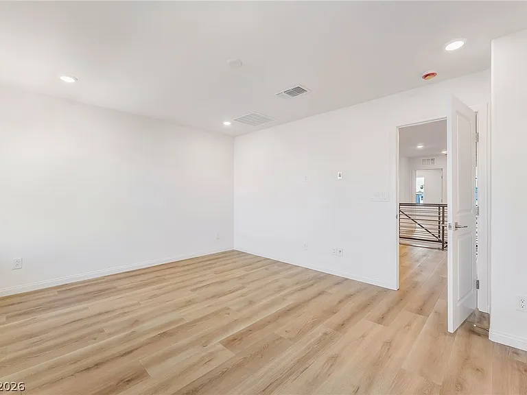 9243 Broome Ct — Photo 21