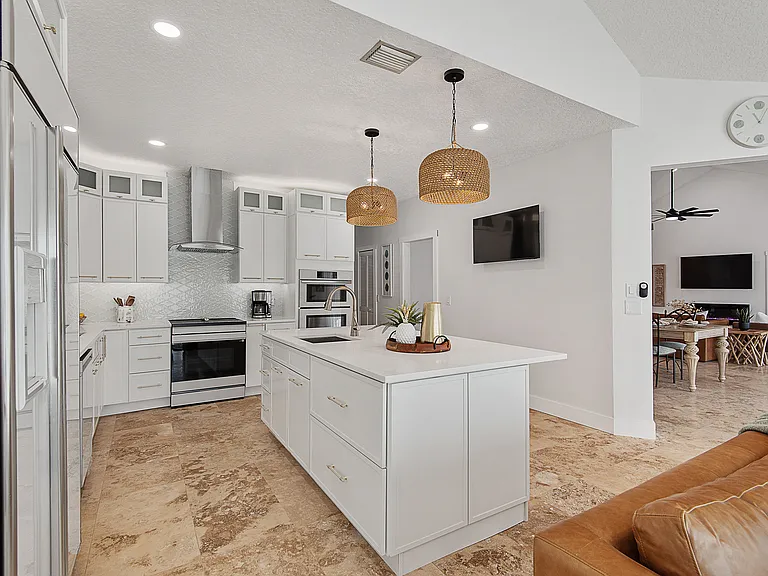 10 Castle Ct — Photo 34