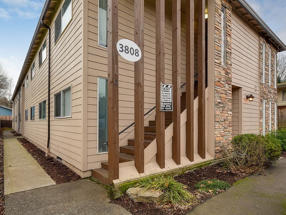 10 unit building; small, clean, well maintained