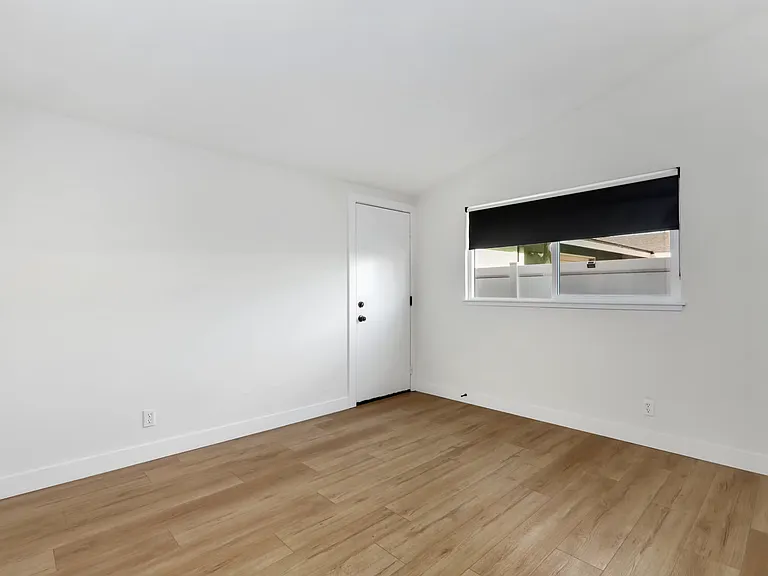 292 Joann St — Photo 11