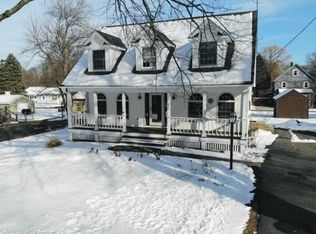 55 Alpine Ave, East Longmeadow, MA 01028