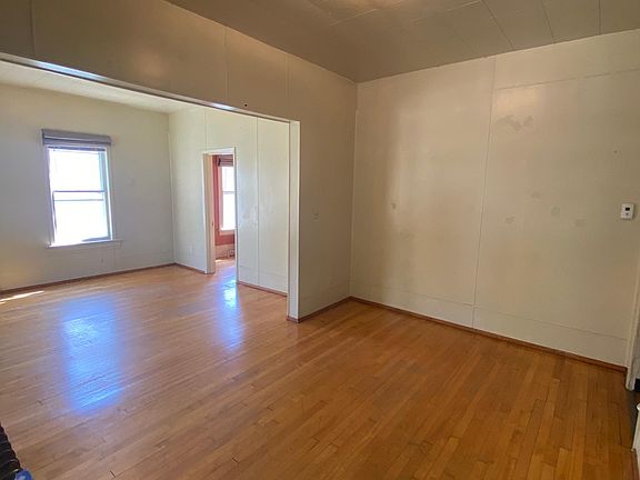 3rd image of 1712 Selby Ave