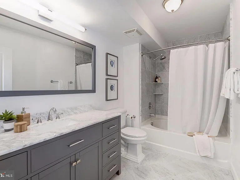 631 D St NW #526 — Photo 7