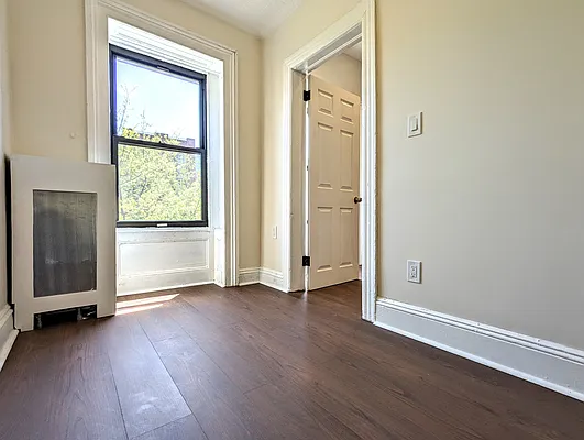 Rented by Platinum Properties | media 12