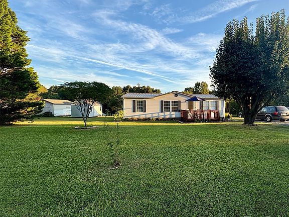 2nd image of 3422 Edwards Rd