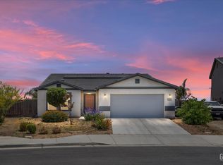 10028 Fire Island Dr, Bakersfield, CA