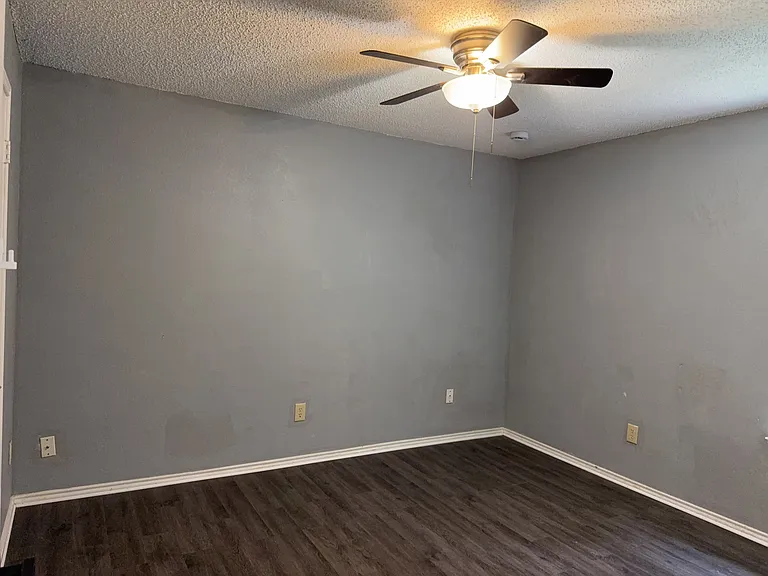 768 Pierre Ln — Photo 14