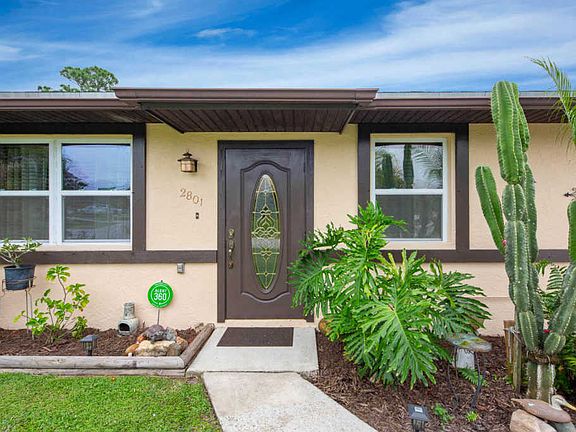 4th image of 2801 SW Ortega St
