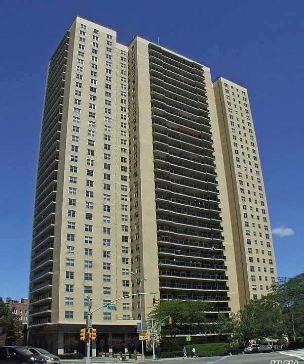 1st image of 110-11 Queens Blvd APT 24D