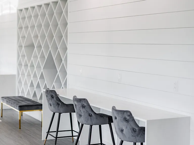 110 Washington — Photo 12