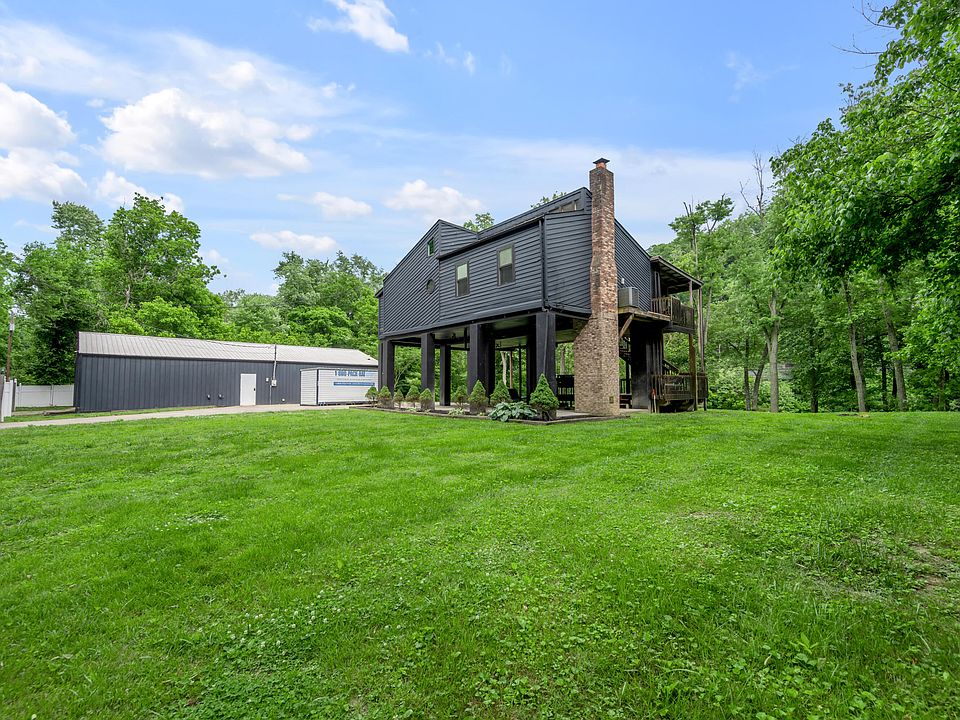 1st image of 1395 Dix Dr