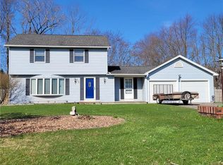 808 Westwood Trl, Webster, NY 14580