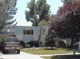 1066 E Webster Dr, Sandy, UT 84094