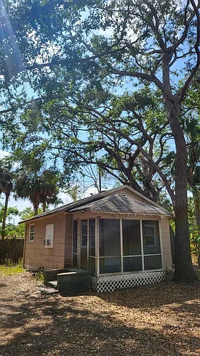 230 Delray Ave #B Photo 1 230 Delray Ave #B Photo 1