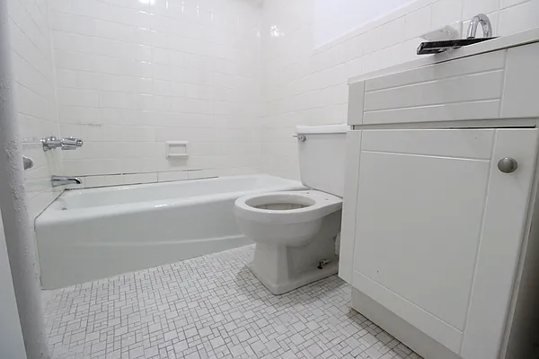 Rented by Luxor Homes & Investment Realty | media 14