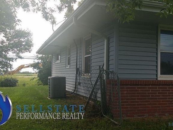 3rd image of 3006 NW 49th St
