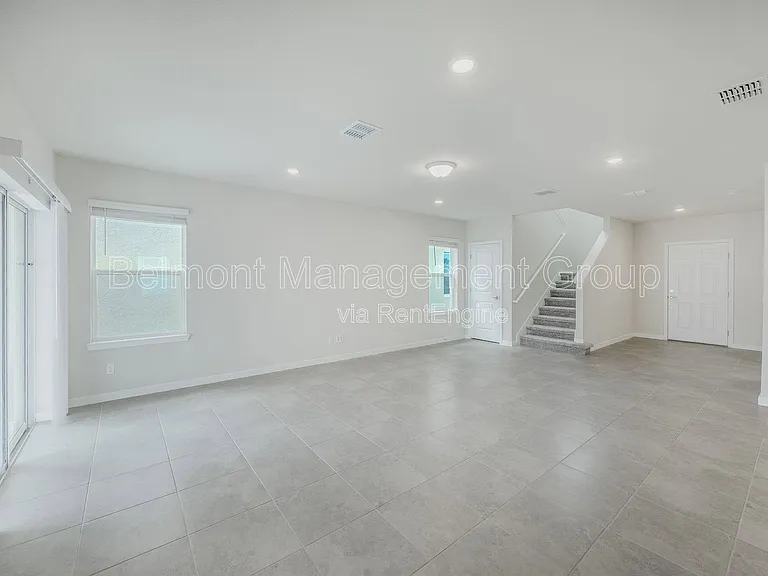 6107 Wooded Brush Aly — Photo 2