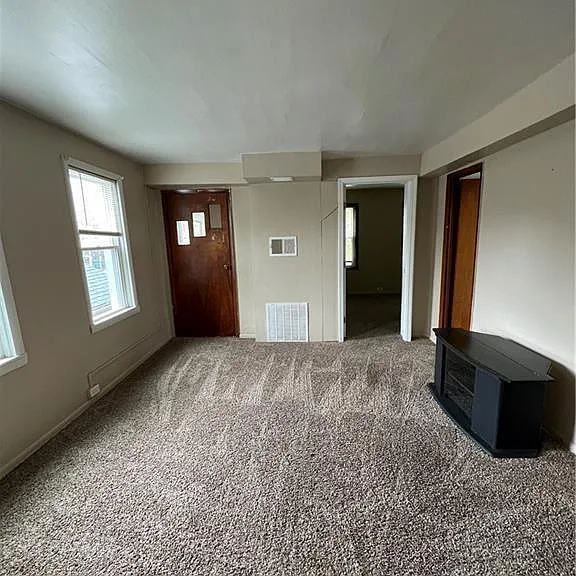409 Ross St #2 — Photo 5