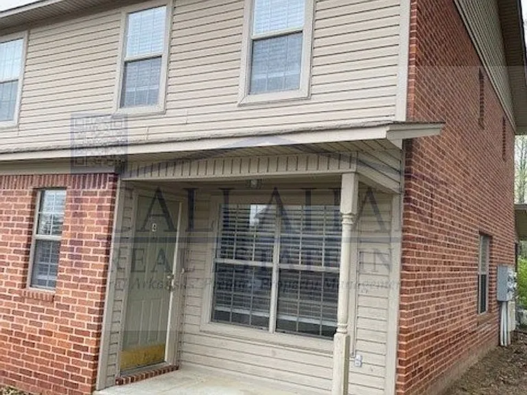321 Club Rd — Photo 6