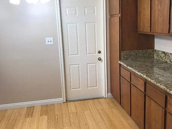 4th image of 4142 N Yaleton Ave
