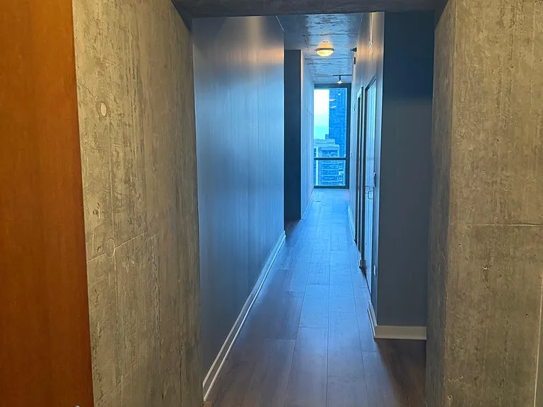 235 W Van Buren St #1806 — Photo 8