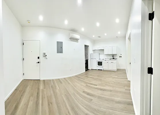 Rented by EastMount Realty LLC | media 1