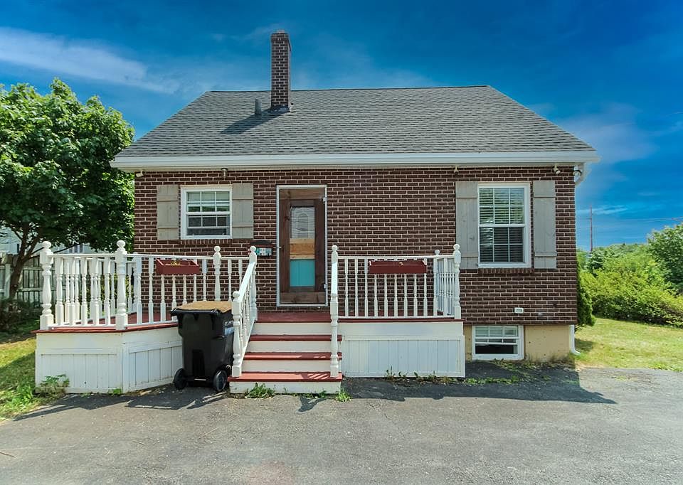 1st image of 16 McNaughton Drive