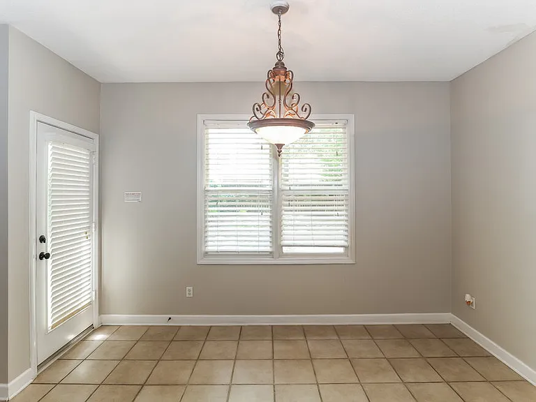 8895 Linell Cv — Photo 6