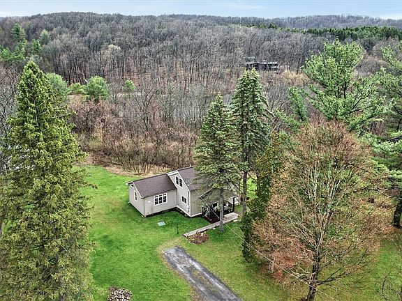 3rd image of 5790 Rossier Rd