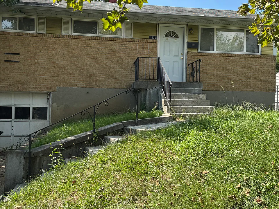 1739 Patrick Dr