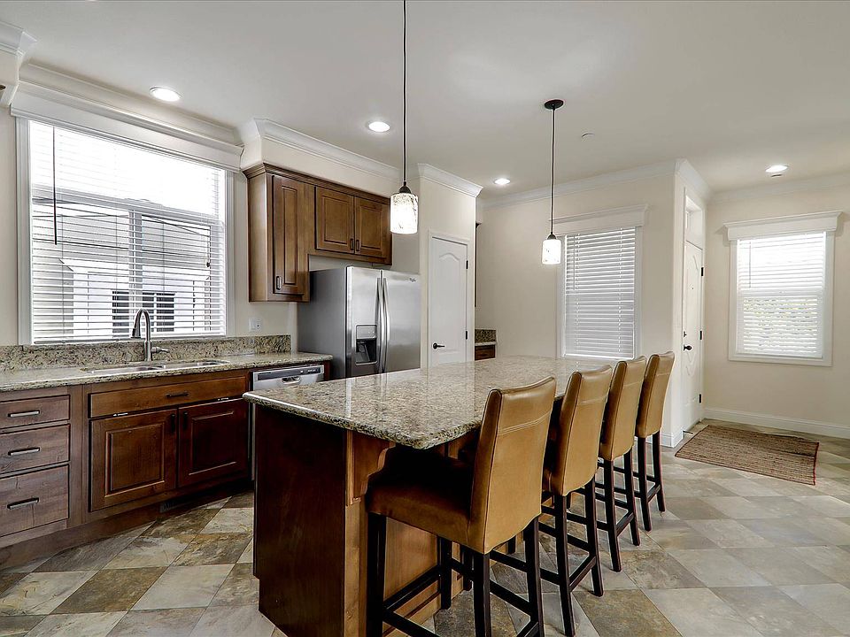 1st image of 227 Hula Cir