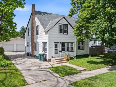 312 S 6th St, Marshall, MN, 56258
