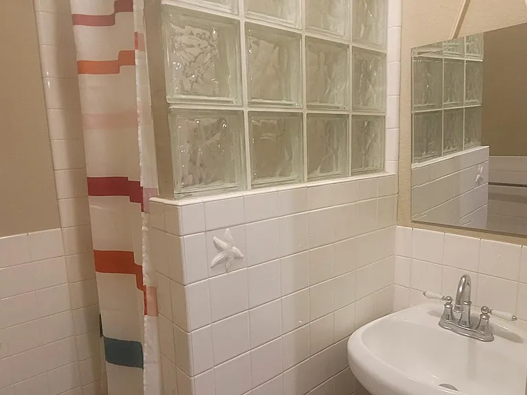 1429 Woodland Dr — Photo 3