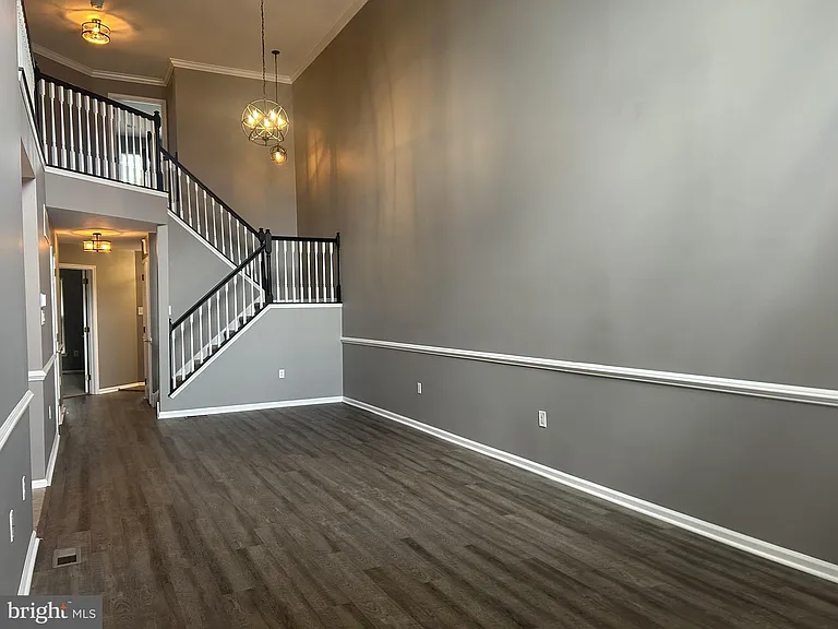 2016 Greenes Way Cir — Photo 5