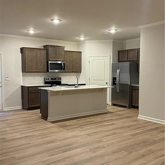 35 Berryville Dr — Photo 6