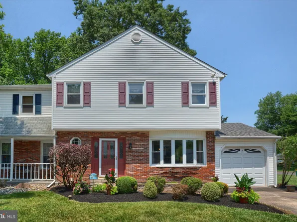 1268 Belgrave Cres, Yardley, PA 19067