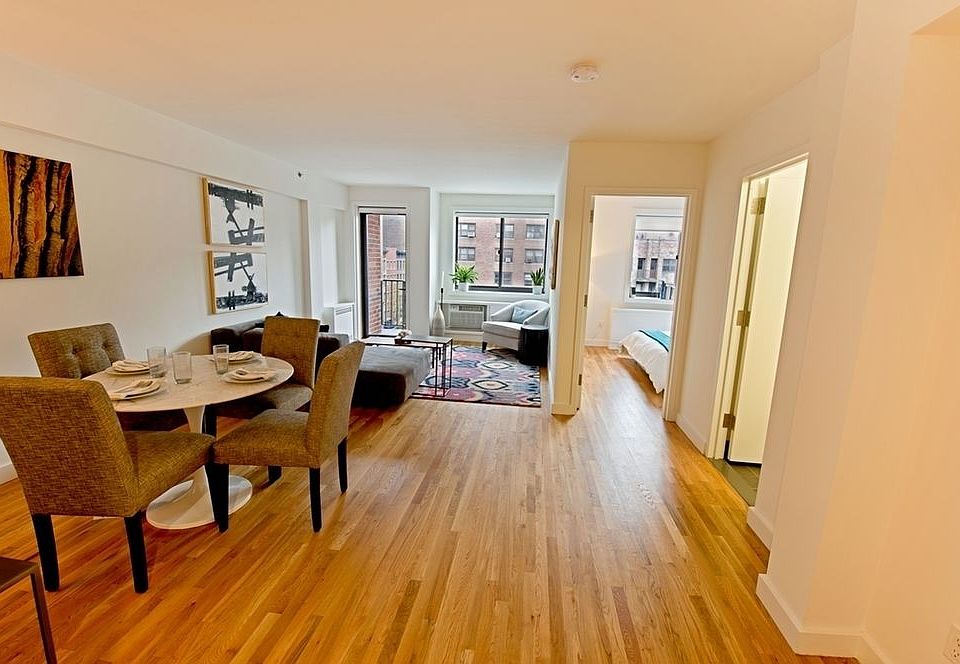 1st image of 101 W 15th St APT 325