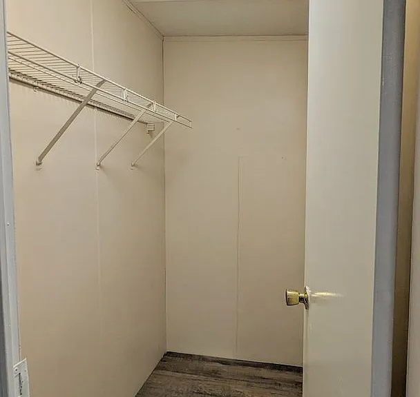 99 Center Grove Dr — Photo 17