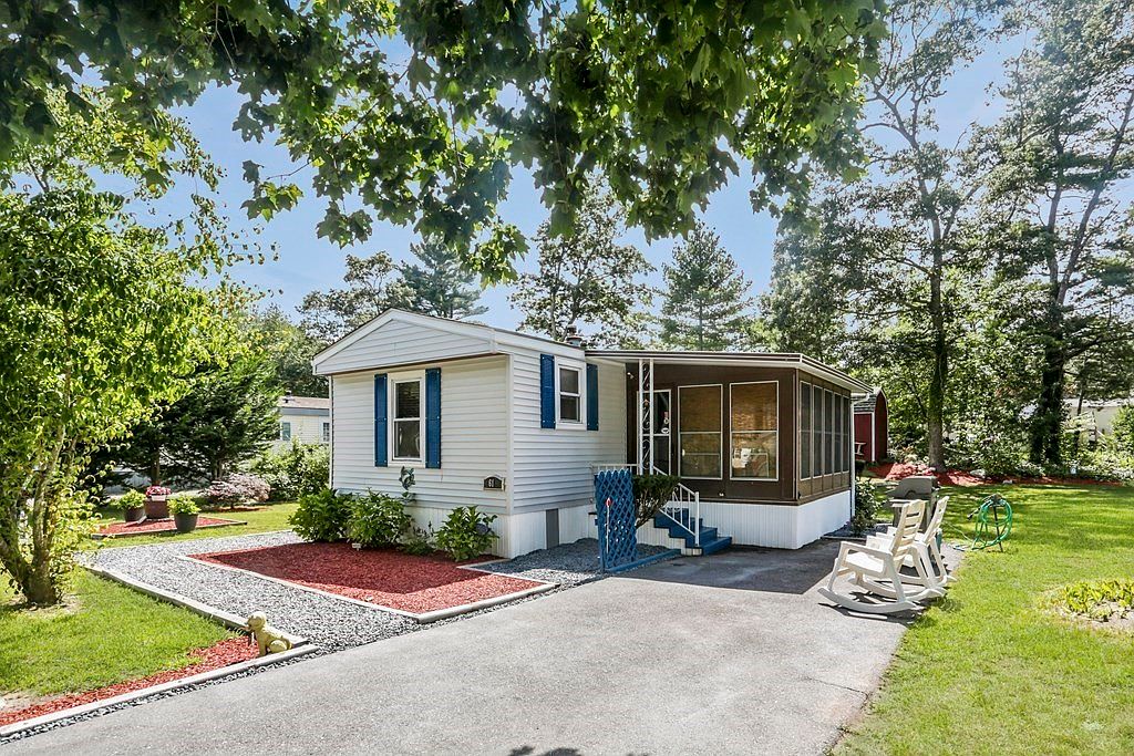 61 Pipers Way, Carver, MA 02330 | Zillow