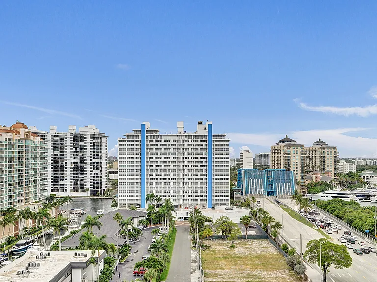 3000 E Sunrise Blvd #14F — Photo 49