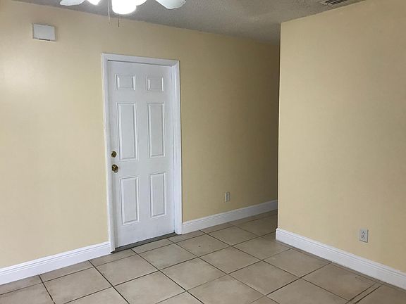 3rd image of 3264 NW 122nd Ave