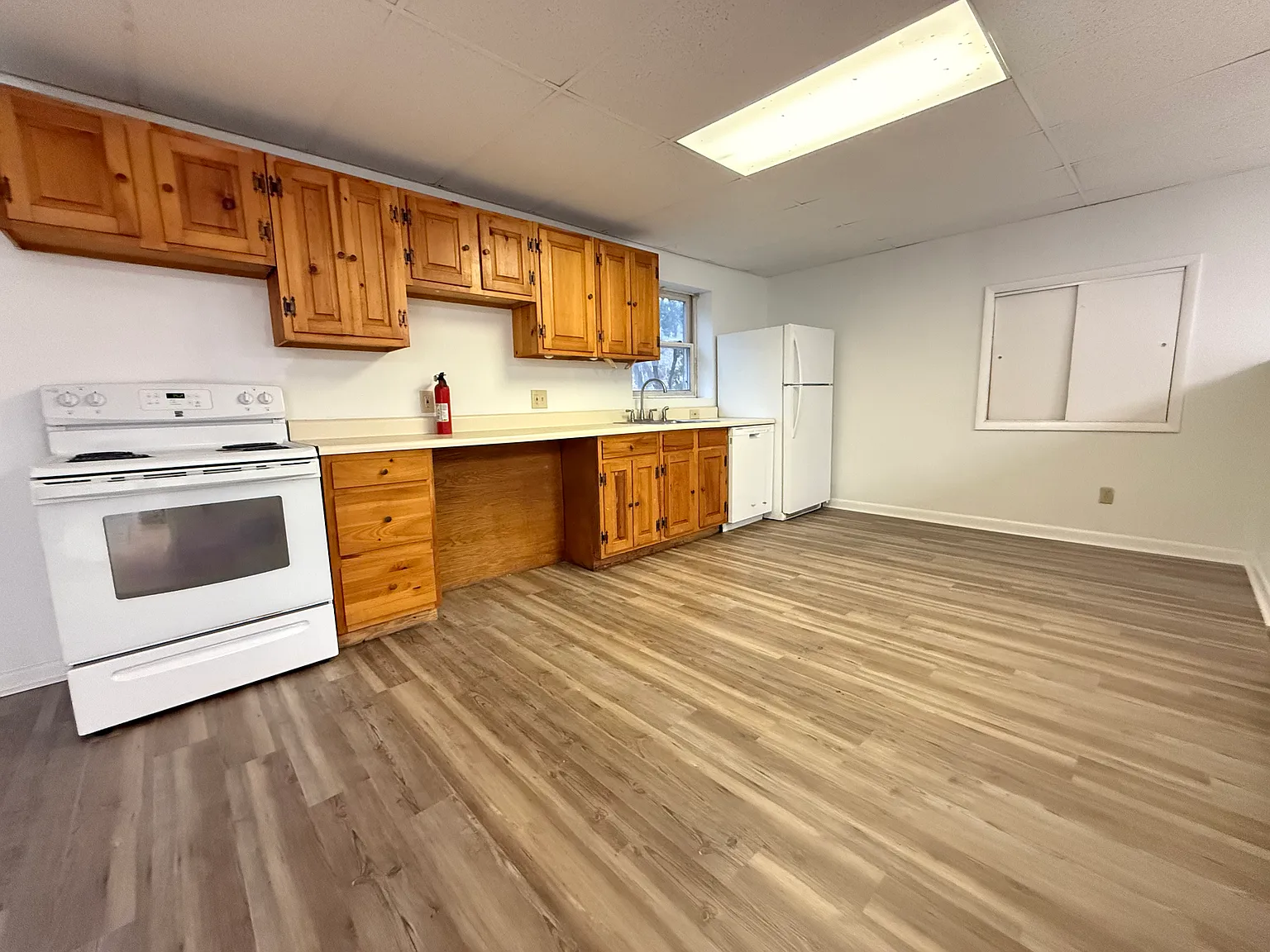 161 South Ave — Photo 4